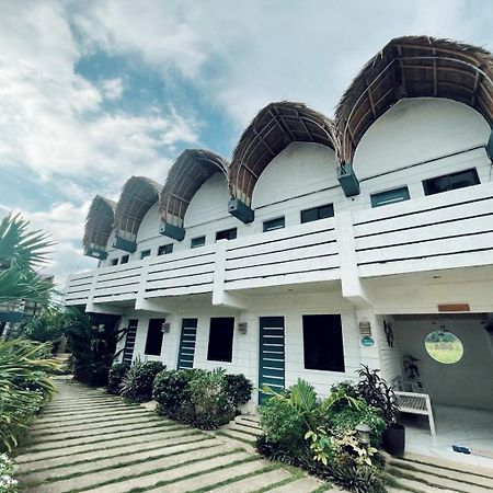 Point F Siargao Apartman Catangnan Kültér fotó