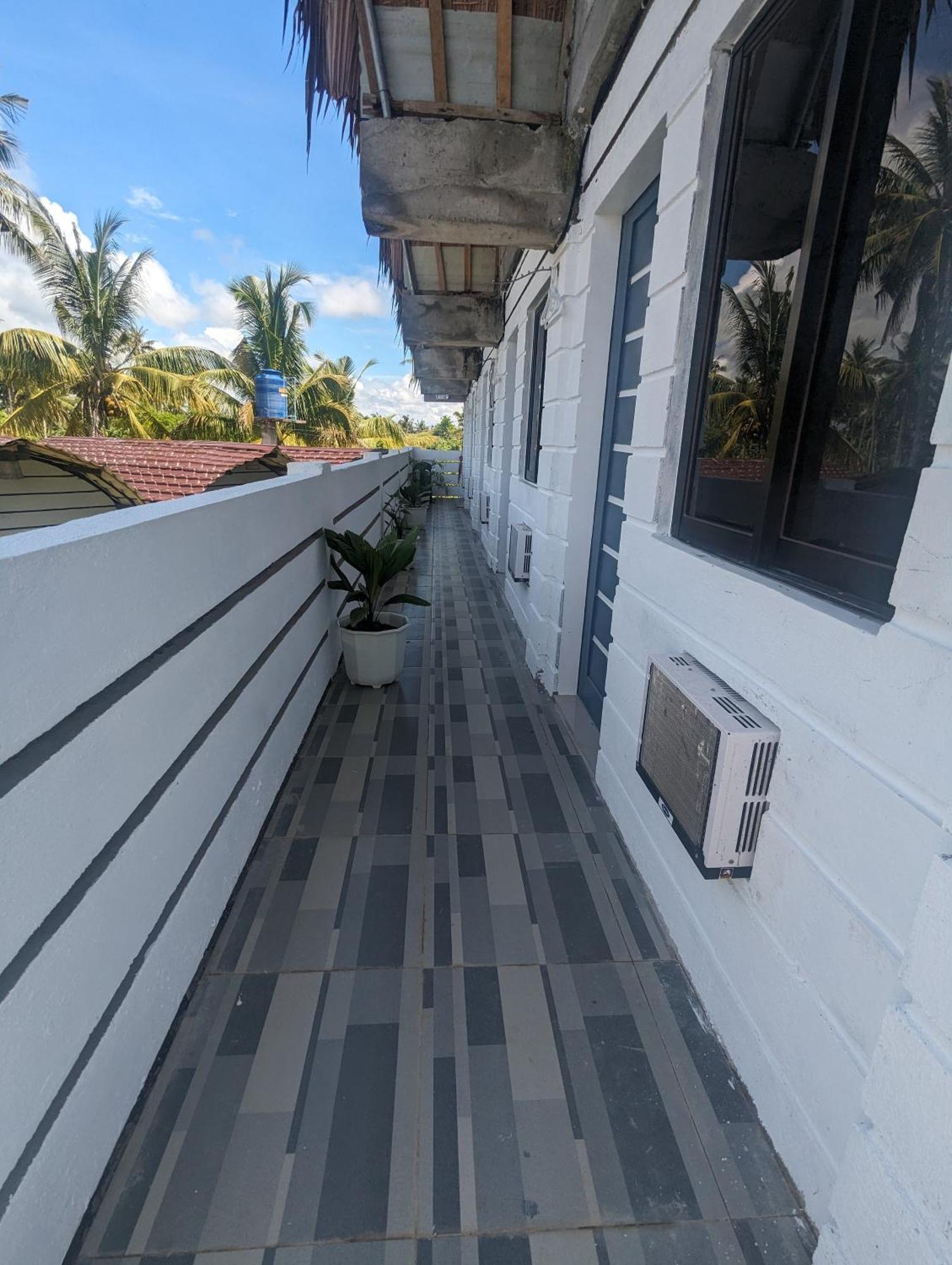 Point F Siargao Apartman Catangnan Kültér fotó