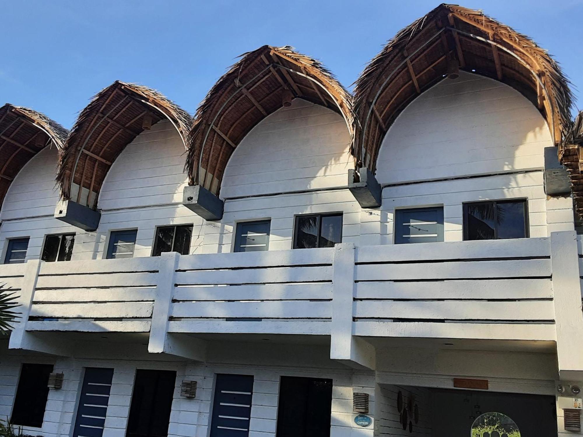 Point F Siargao Apartman Catangnan Kültér fotó